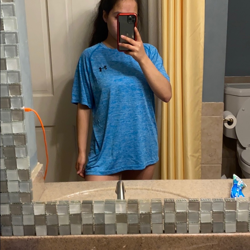 under armour athletic top